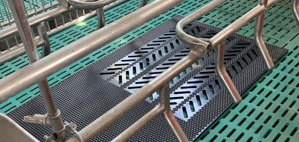 橡胶猪舍垫设完后如何清洁和保养？